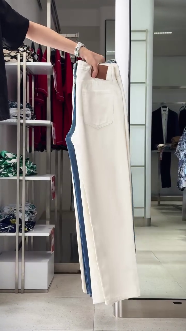 Solid Cream Wide-Leg Straight-Cut Minimal Designer Casual Trousers with Classic 5-Pocket Styling