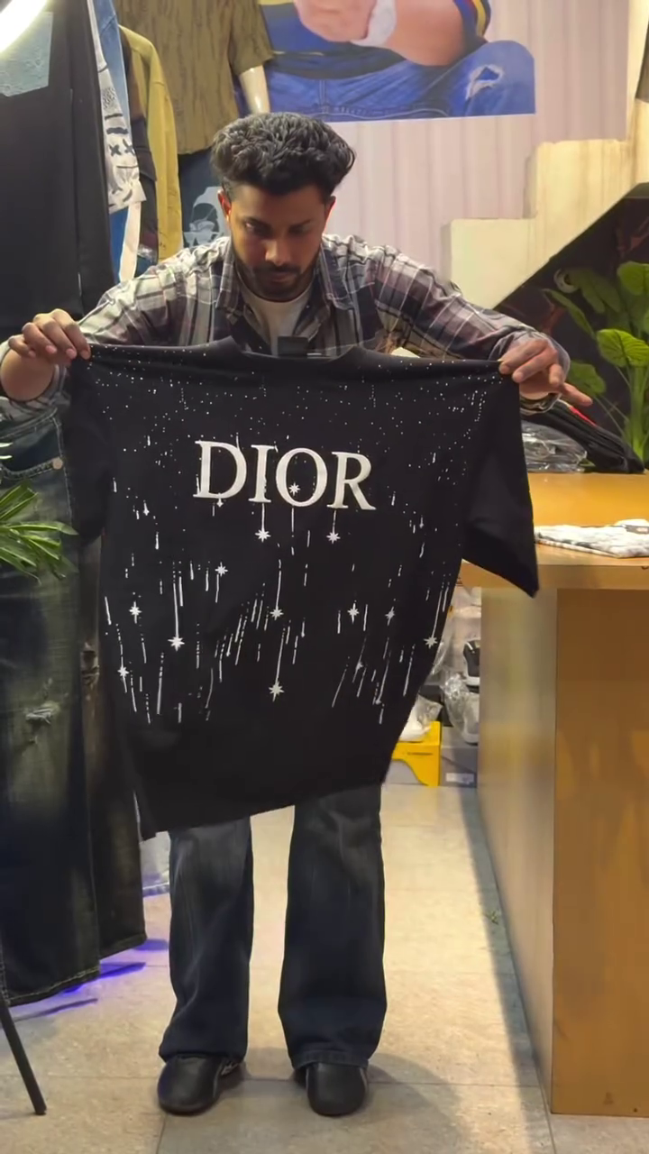 Premium White Oversized “Dior” Inspired Embossed Starfall Graphic T-Shirt with Minimal Splatter Detailing 🤍⭐✨