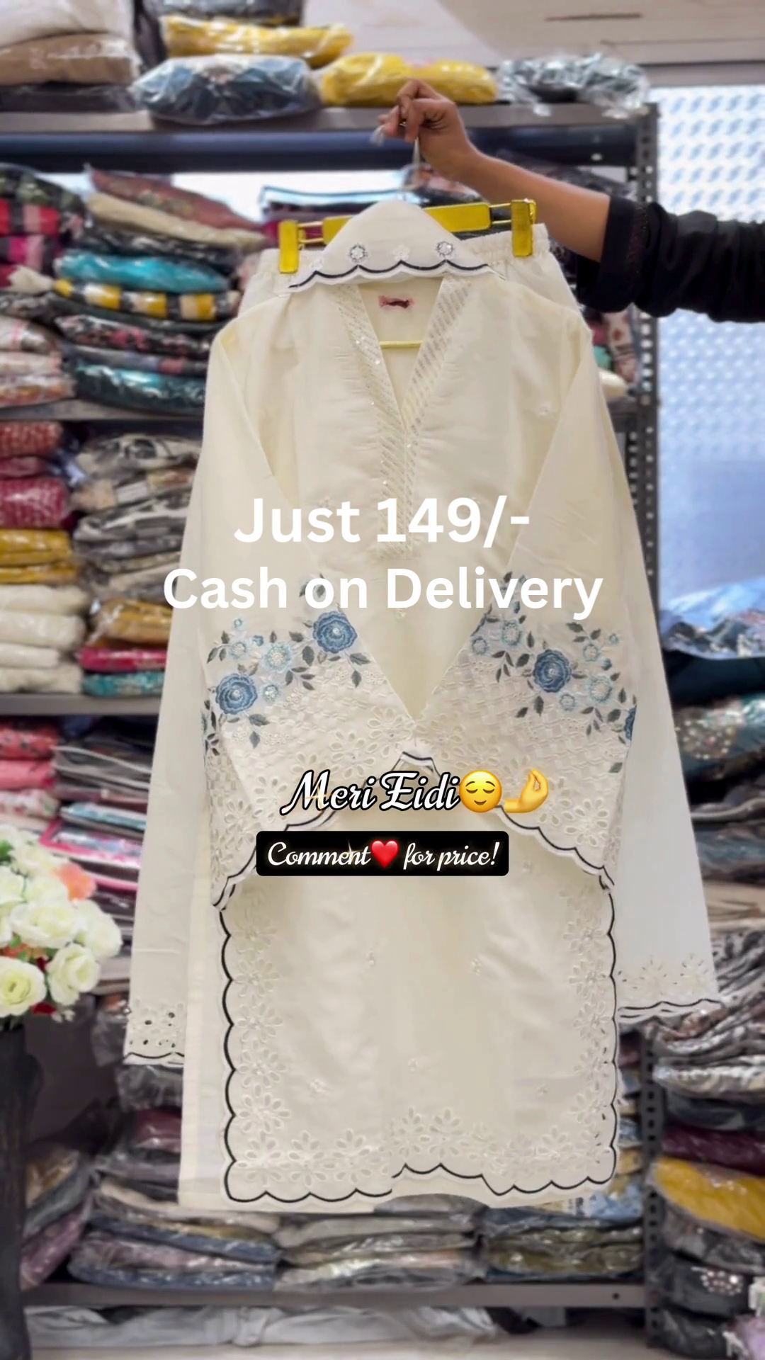 Elegant Off-White Scalloped Hem Embroidered Kurti with Blue Floral Threadwork & Delicate Cutwork Border Design 🤍🌸✨