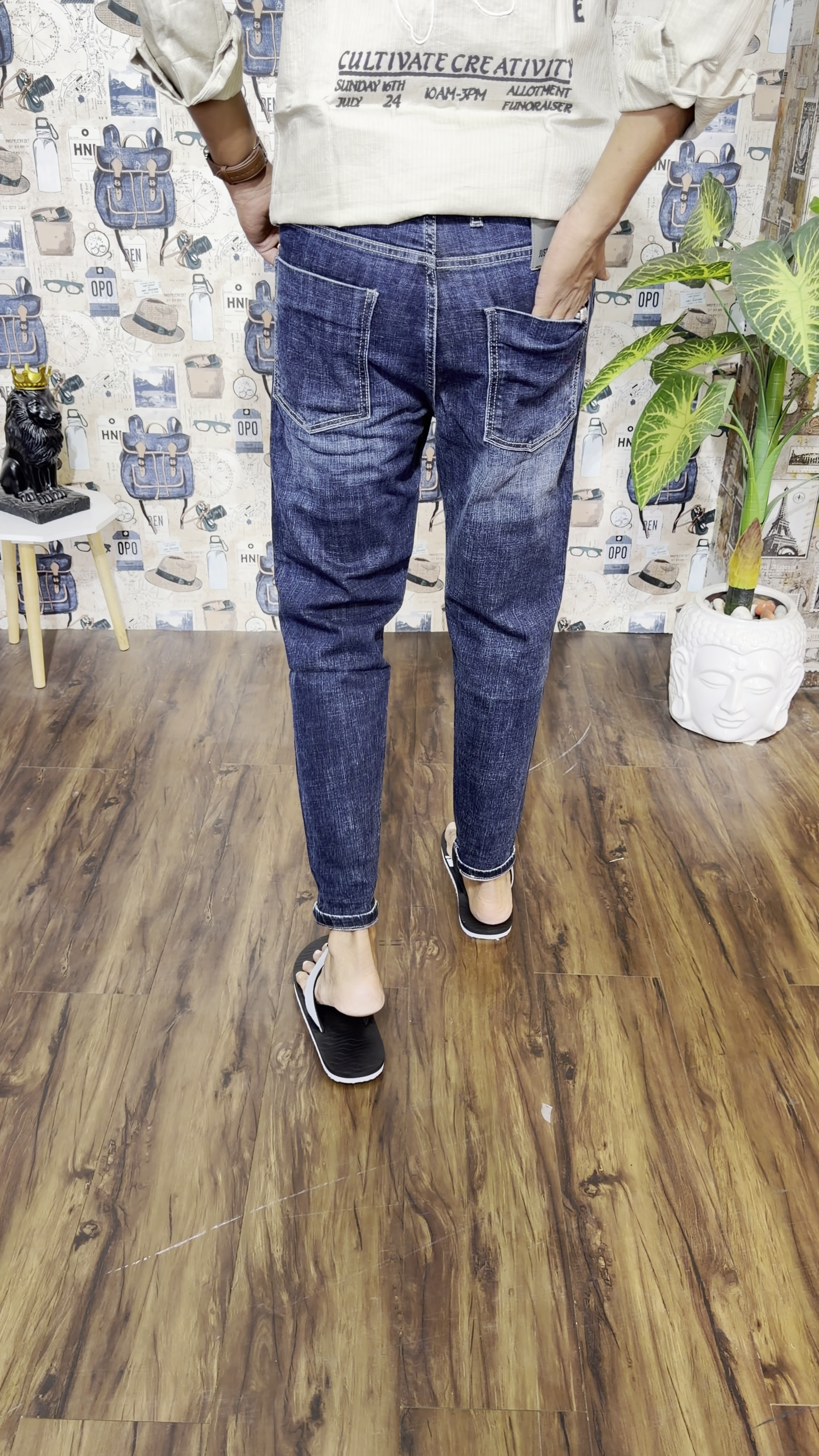 Urban Comfort Stretch Denim Joggers – Everyday Cool Fit 👖🔥😎