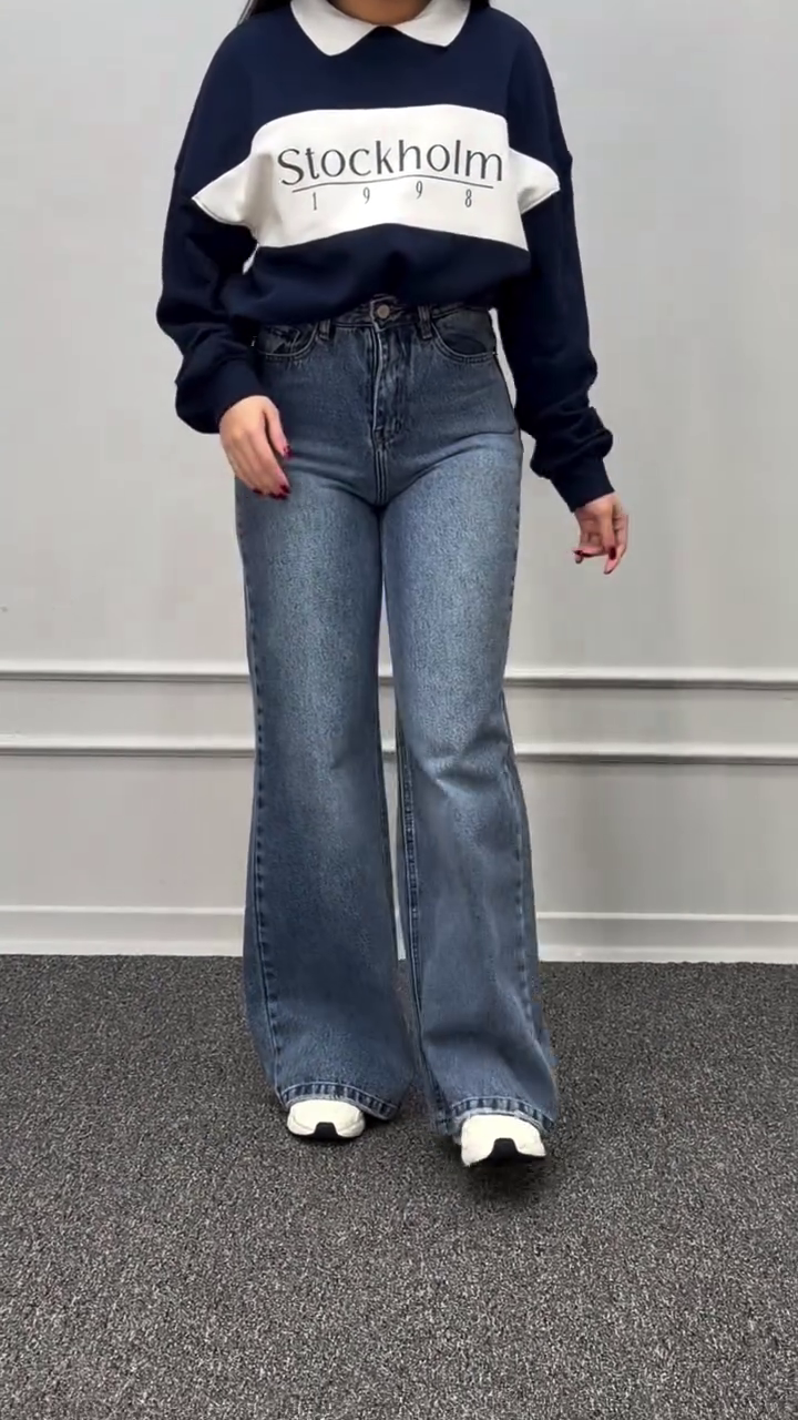 Retro Wide-Leg Denim Jeans – Vintage Street Chic Vibes 👖💙✨