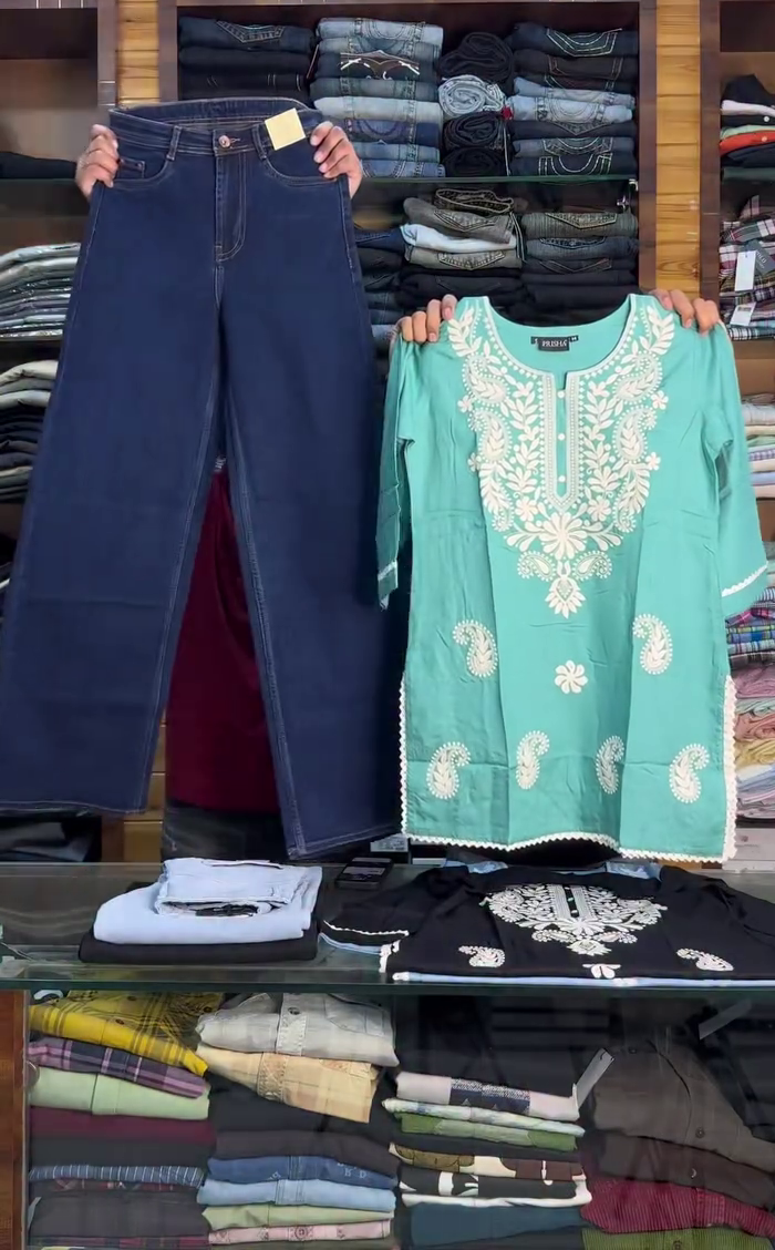 Embroidered Kurti with Classic Black Pants Set 💙✨🖤