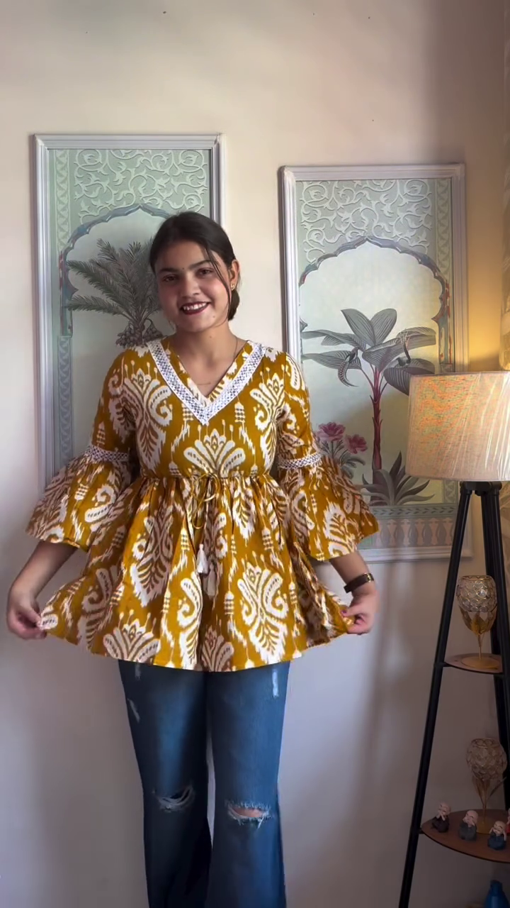🌼 Boho Printed Peplum Top – Chic Everyday Fashion ✨🤎