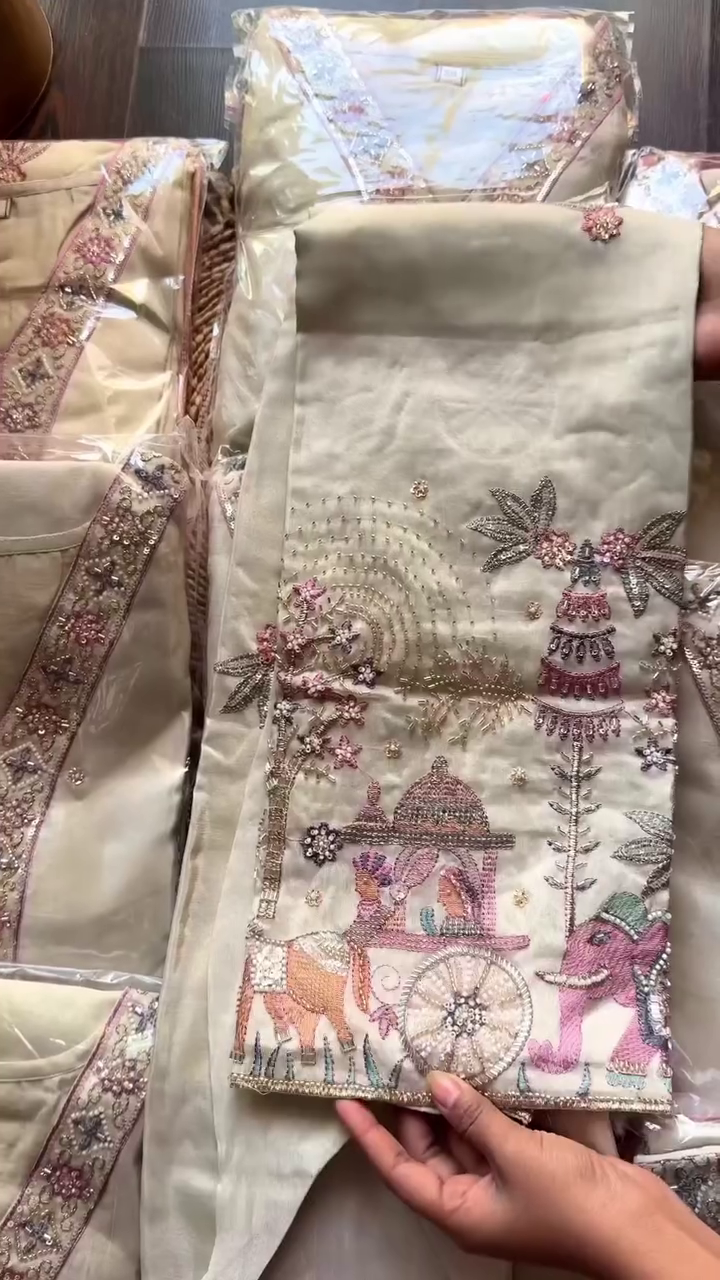 Royal Ivory Embroidered Traditional Suit Set with Pink Dupatta 🌸🤍👑 ₹149.00  SKU: 104 Category: NewWear2 Royal Ivory Embroidered Traditional Suit Set with Pink Dupatta 🌸🤍👑 quantity 1 Add to cart Description Reviews (0)