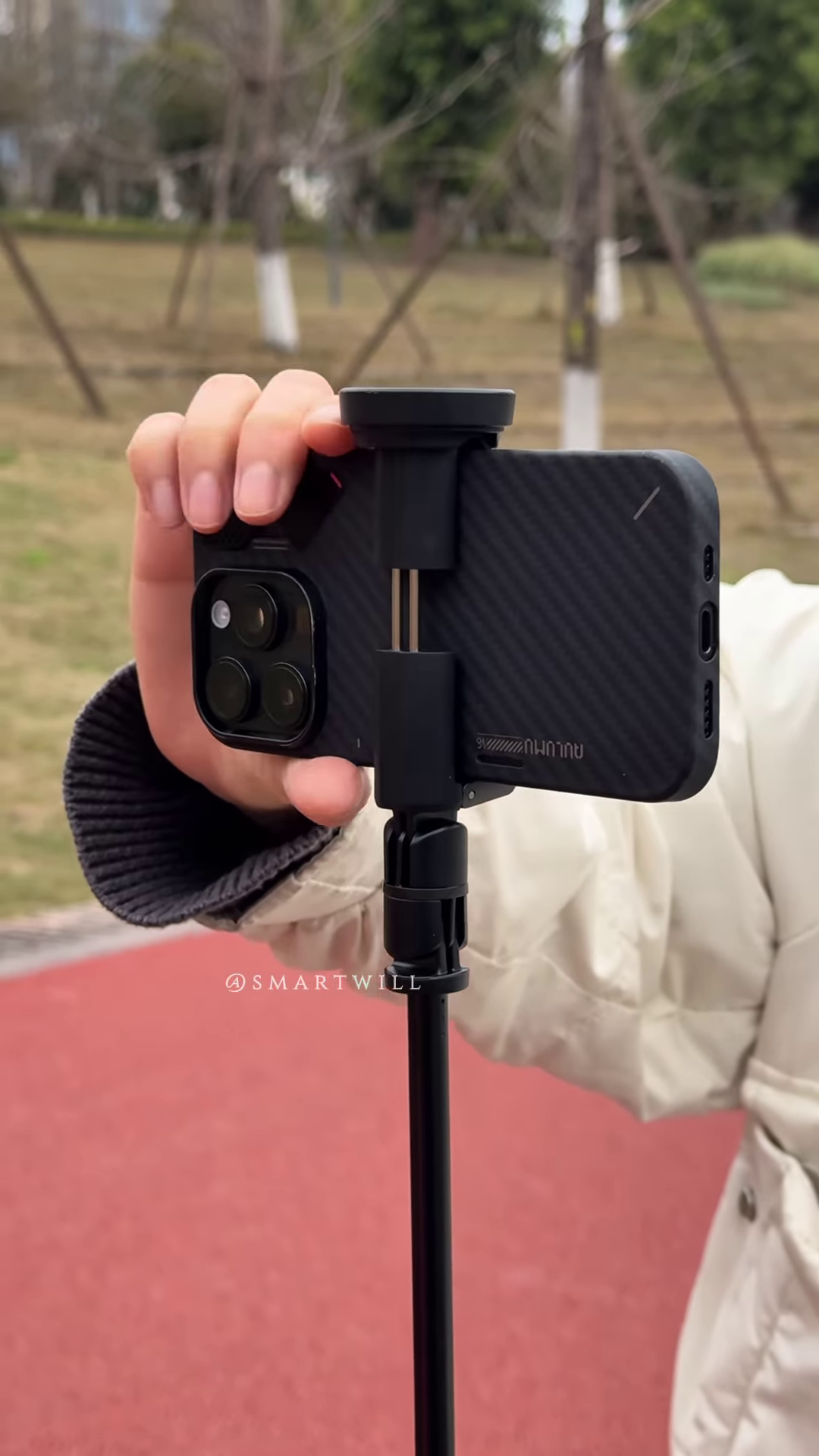 📸🖤 Adjustable Portable Tripod Stand – Multi-Purpose Lightweight Telescopic Support for Cameras, Phones & Lighting Equipment 🌟