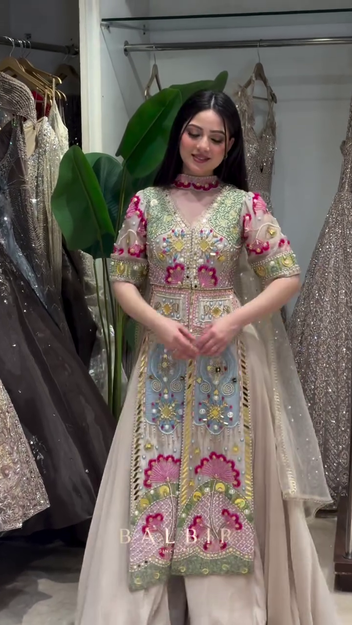 🌸👑 Royal Pearl Ivory Multicolor Heavy Embroidered Designer Ethnic Anarkali Gown Set with Artistic Floral Detailing – Premium Luxury Festive Wedding Celebration Collection ✨💖