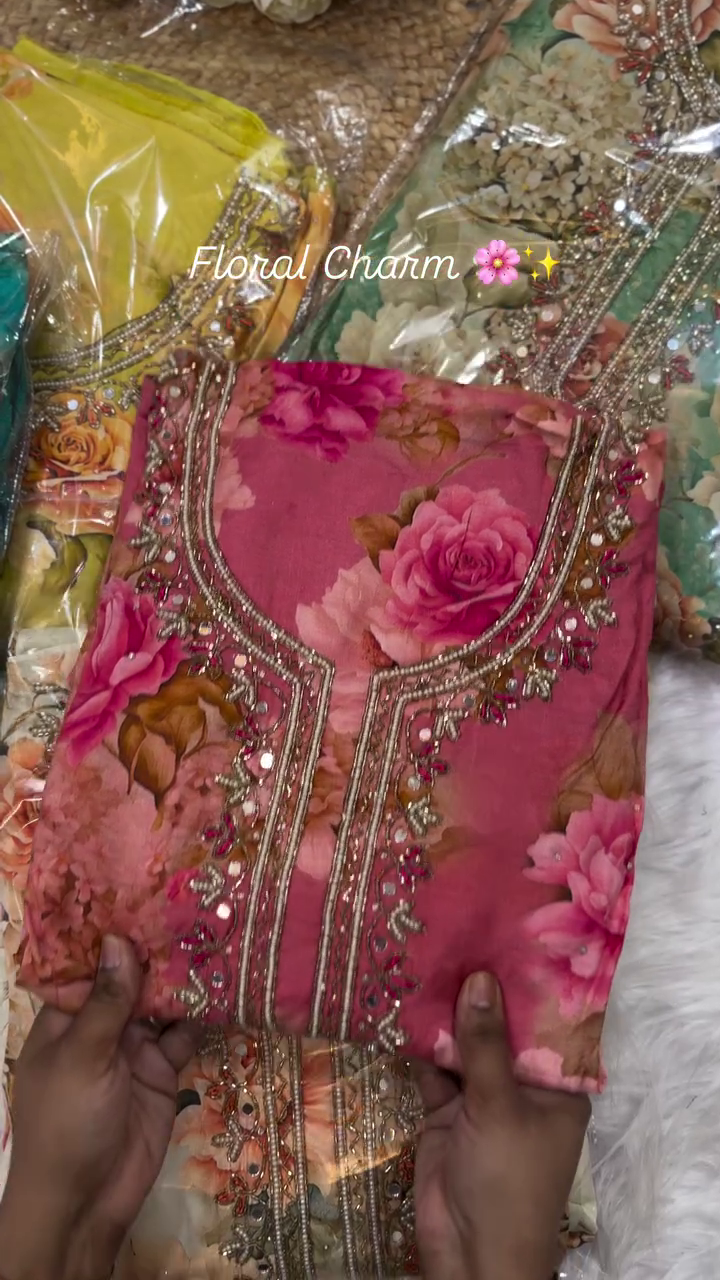 🌸 Royal Floral Embroidered Luxury Ethnic Suit Set for Women ✨💖🌷