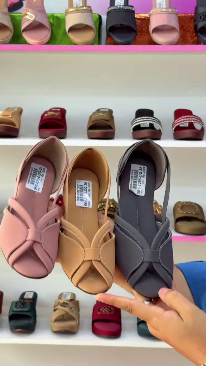 👡🌸 Elegant Soft Comfort Cross Strap Flat Sandals for Women 🌸👡