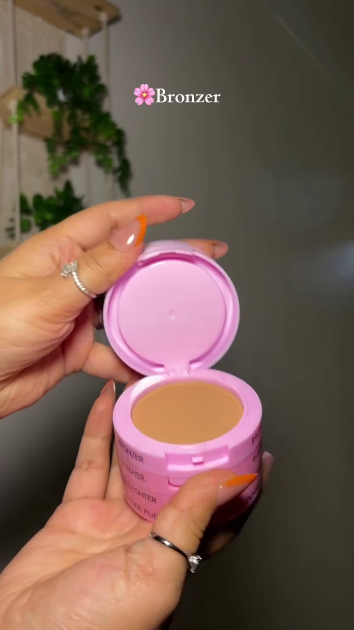 🌸💄 2. Multi-Layer All-in-One Beauty Makeup Kit with Essential Face Cosmetics 💄🌸