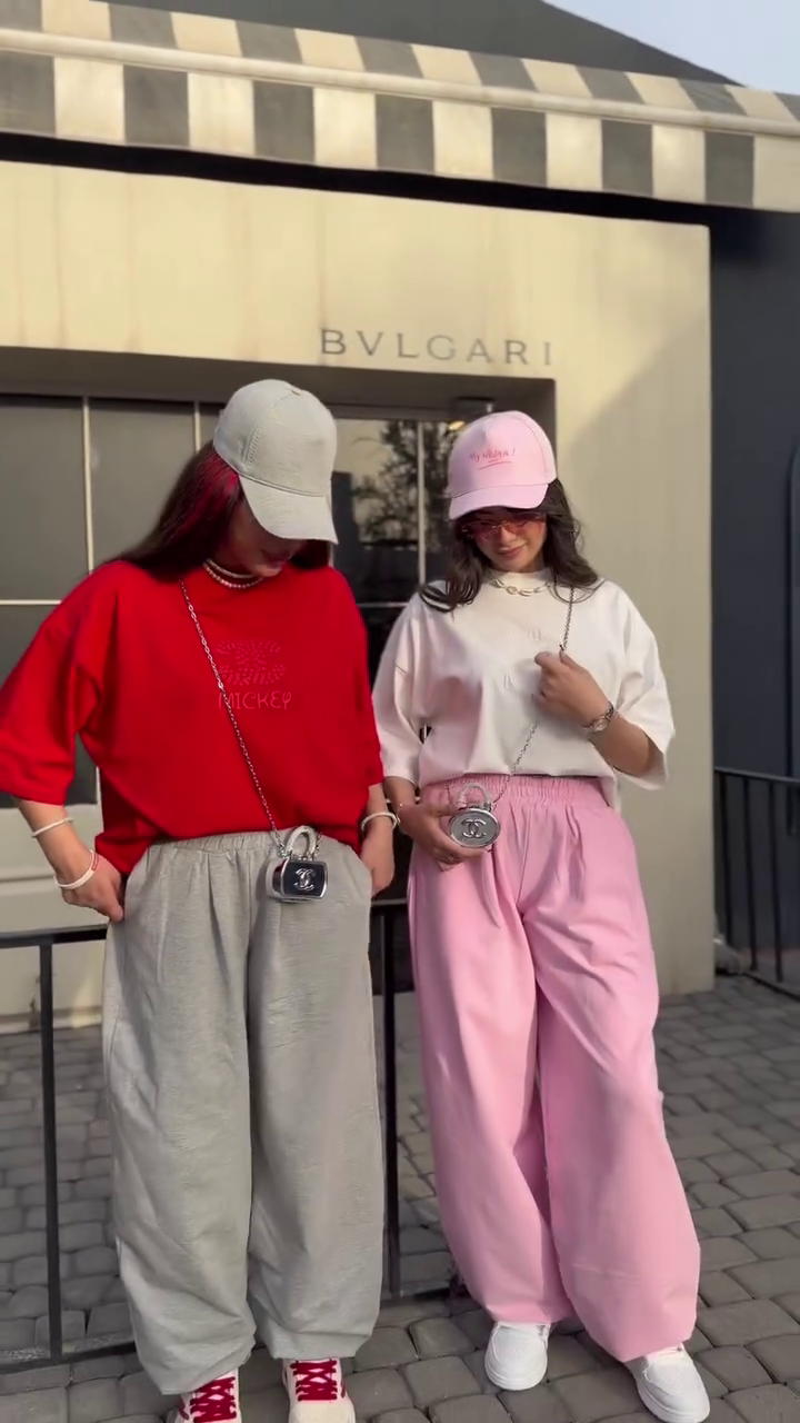 👕 Trendy Oversized Casual Co-Ord Outfit with Wide-Leg Pants & Stylish Cap – Premium Everyday Streetwear Set 💖✨