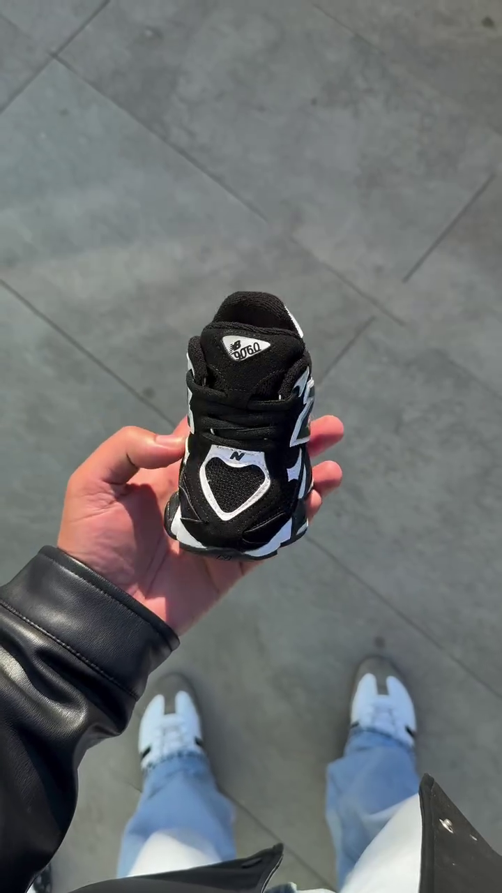 👟🖤  Premium Heart Detail Chunky Sports Sneakers for Kids & Toddlers 🖤👟