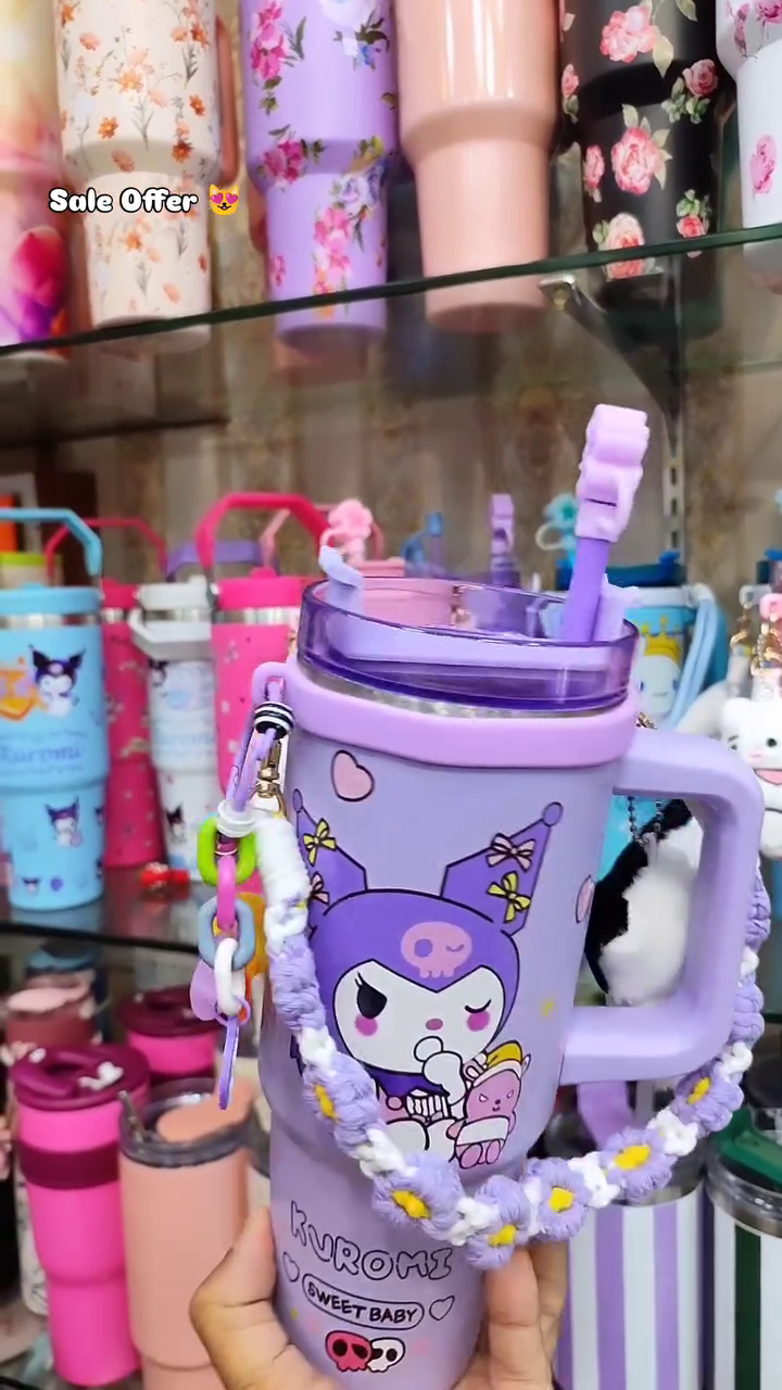 🎀 Cute Insulated Travel Tumbler with Decorative Carry Handle – Premium Leak-Resistant Beverage Mug for Hot & Cold Drinks with Stylish Floral Accessories 🎀