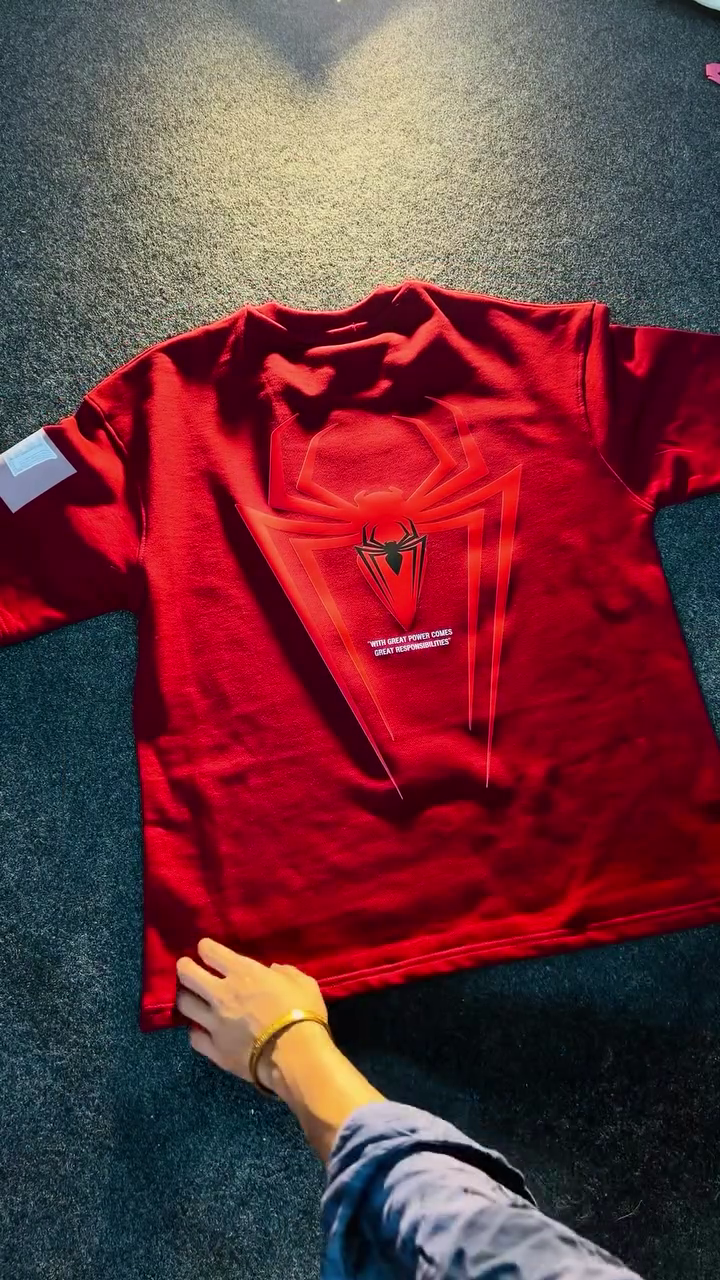 🕷️ Premium Spider Graphic Oversized Red Sweatshirt for Men & Women | Casual Unisex Full Sleeve Streetwear Sweatshirt | Trendy Winter Fashion Pullover