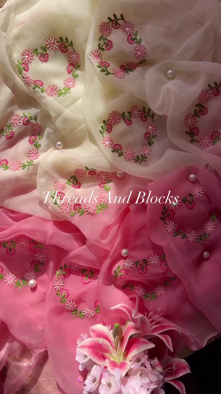 💖 Premium Embroidered Designer Blouse with Elegant Sheer Floral Dupatta Set – Festive & Traditional Ethnic Wear 💖