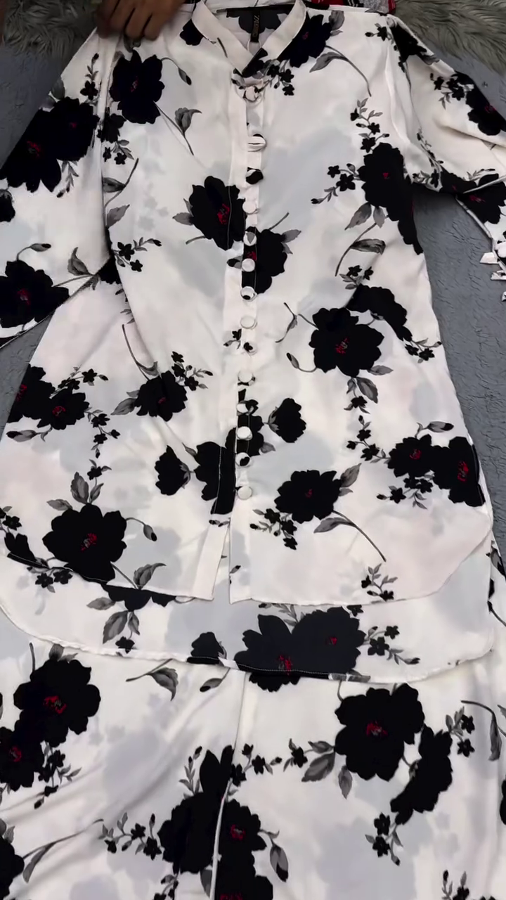 🌼 Elegant Black Floral Printed Co-Ord Set for Women – Premium Full Sleeve Shirt with Matching Wide-Leg Pants
