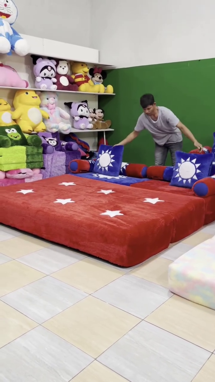 🐻 Premium Foldable Teddy Bear Paw Floor Sofa Cum Mattress Bed | Ultra Soft Plush Convertible Lounger with Cushions | Cozy Kids & Adult Relaxing Floor Seating Set