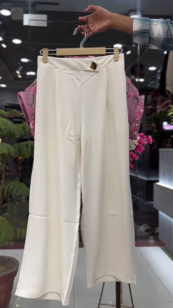 Smocked Inner Tube Top & Cream High-Waist Wide-Leg Culotte Pants Co-Ord Set