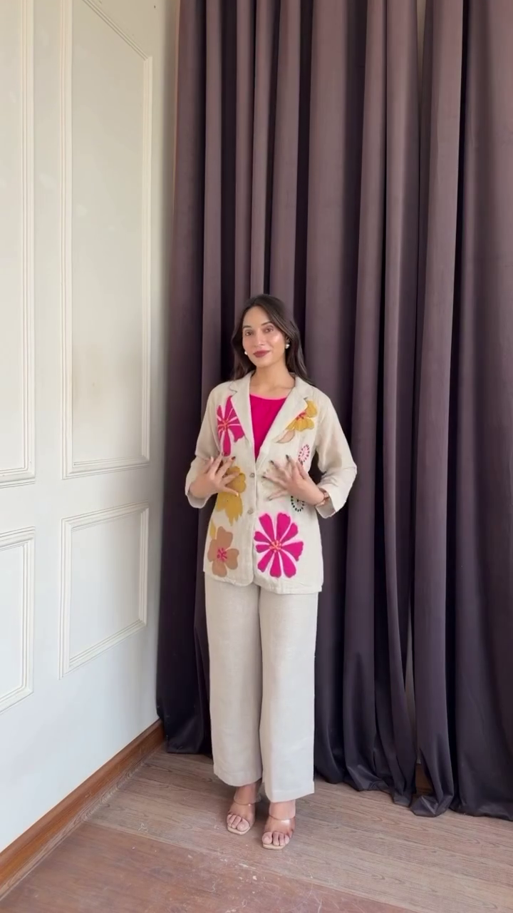 Elegant Beige Linen-Blend Tunic Set With Vibrant Multi-Colored Floral Chest Embroidery 🌾🌺