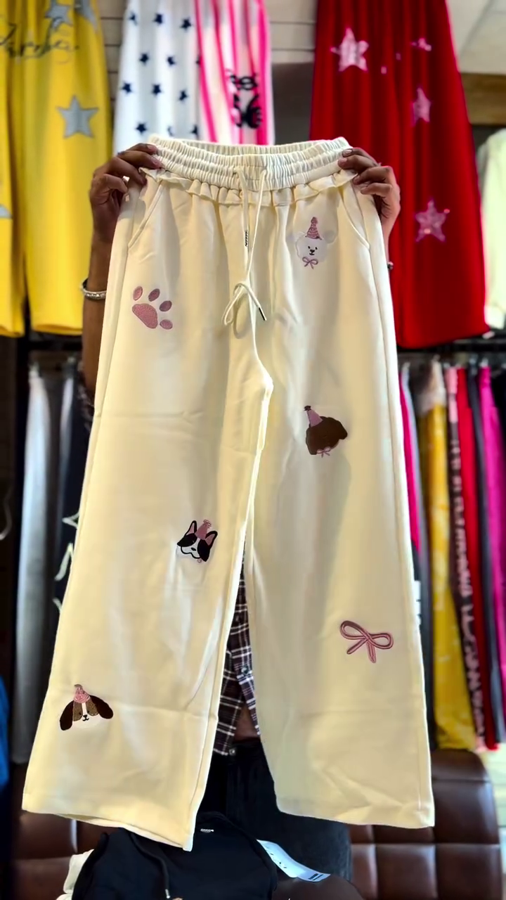 Cream-Colored Wide-Leg Sweatpants With Playful Dog And Paw Print Patches 🐾🐶✨
