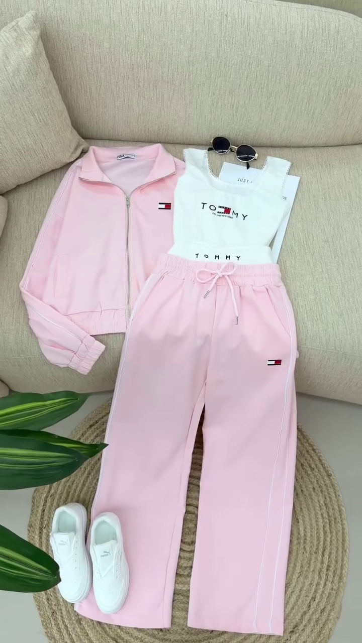 Coordinated Pastel Pink Tommy Hilfiger Athletic Tracksuit Set With Crop Top And Sneakers 🩷🏃‍♀️✨