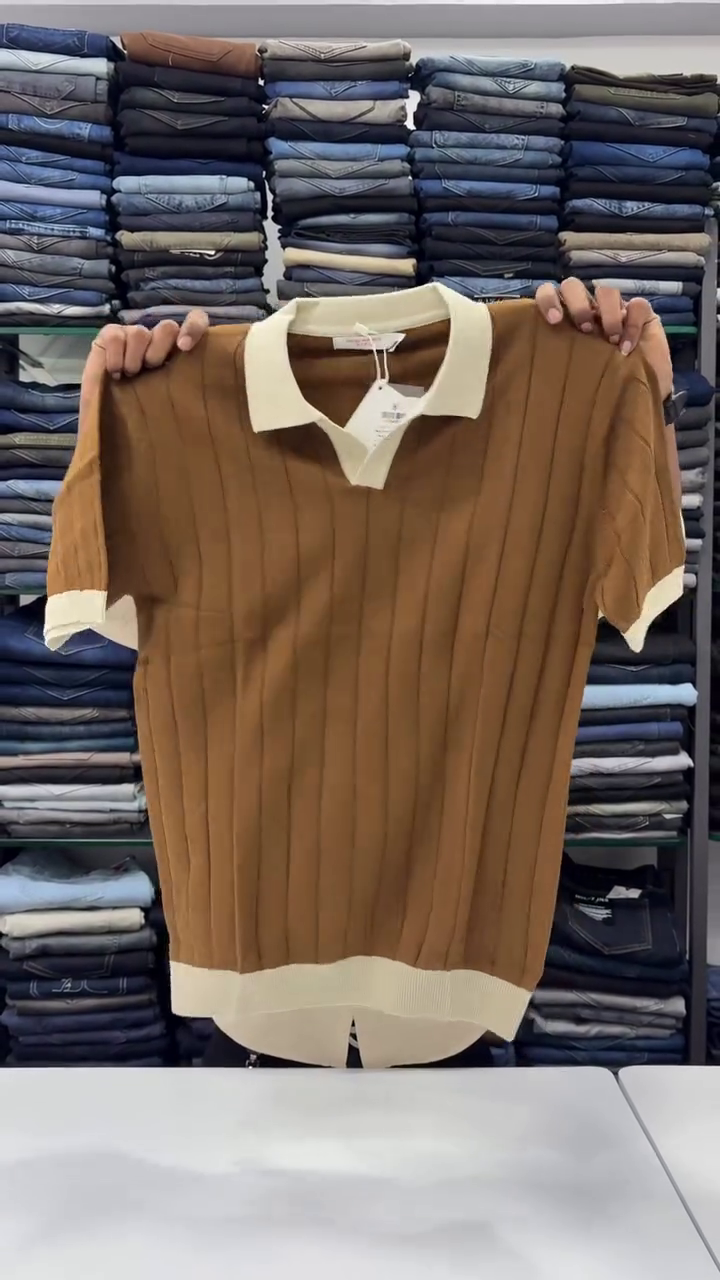 Brown Ribbed Knit Polo Sweater Vest With Cream Contrast Collar And Hem 🤎🤍✨