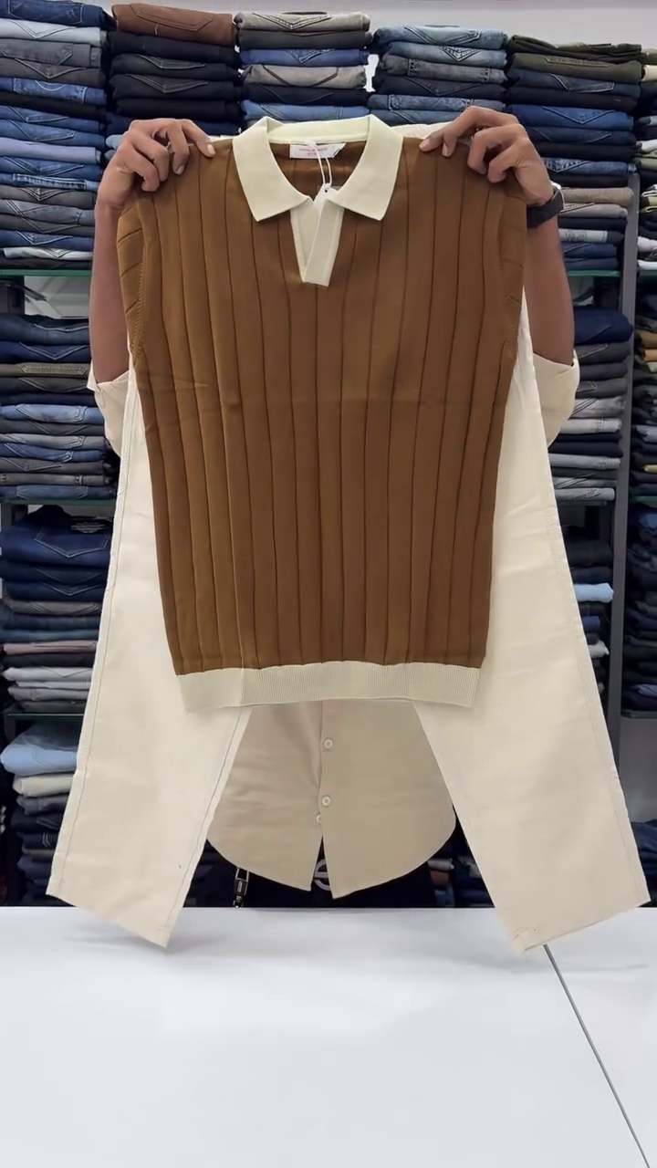 Brown Ribbed Knit Polo Sweater Vest With Cream Contrast Collar And Hem 🤎🤍✨