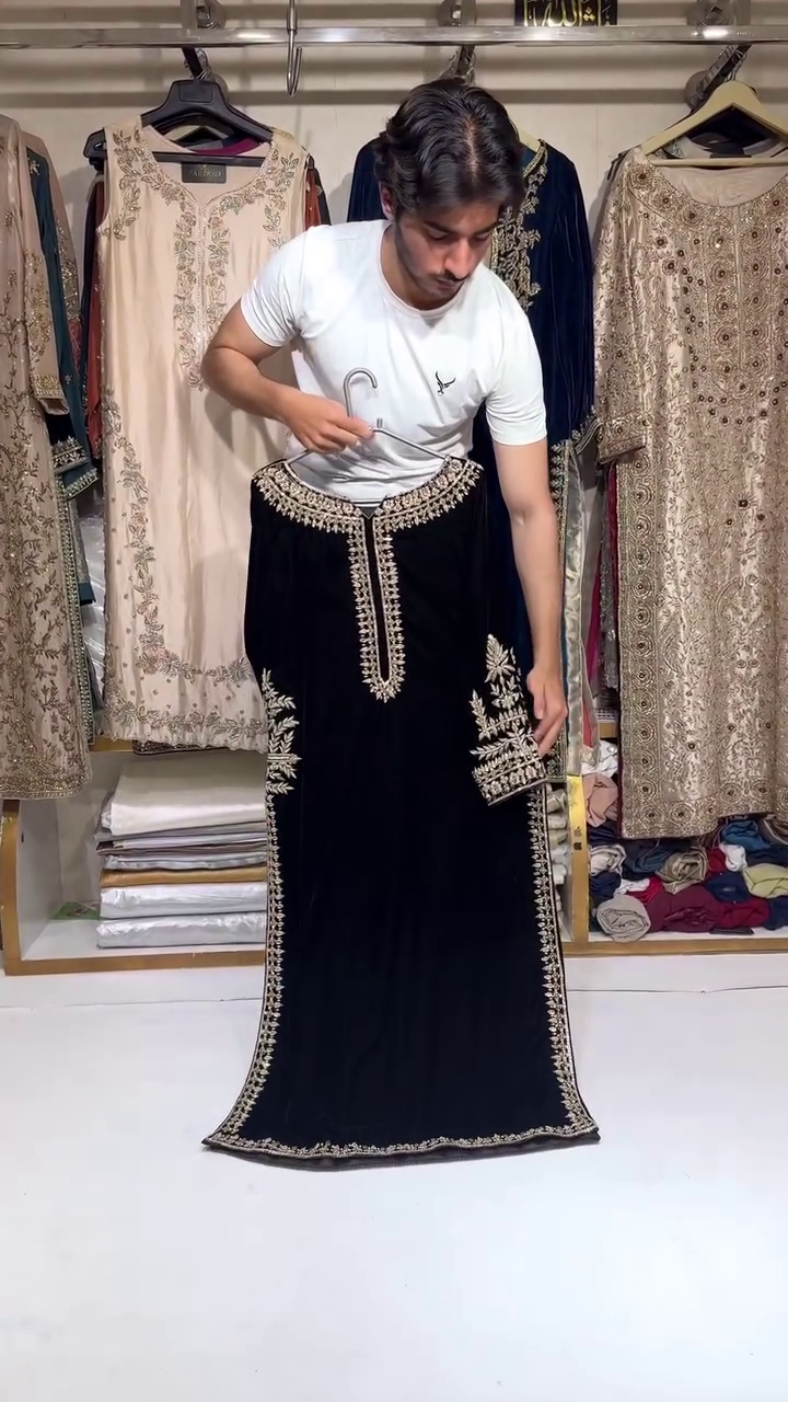 Luxurious Black Velvet Long Kurti Featuring Elaborate Gold Zardozi Embroidery And Sequin Detailing 🖤👑✨
