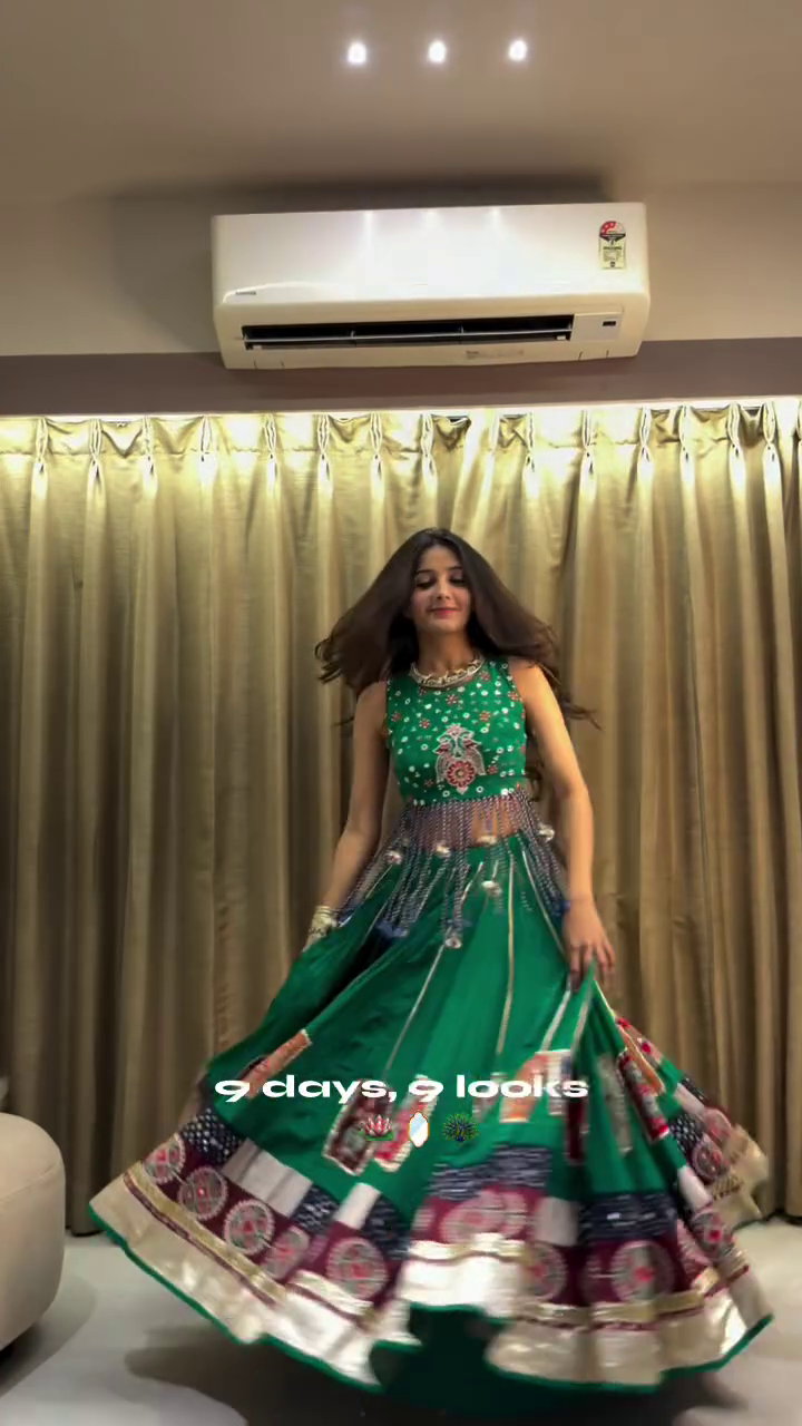 Vibrant Emerald-Green Traditional Mirror-Work Lehenga Choli Set With Multi-Color Border 💚🪞✨🥻