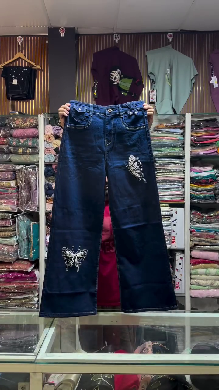 Classic Blue Wide-Leg Denim Jeans With Embroidered Ribbon Bow Details 👖🎀